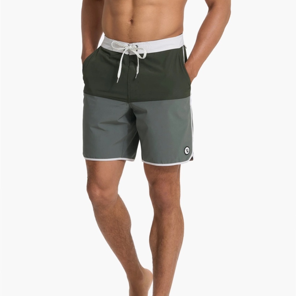 Vuori Cruise Board short Dusty Pine Colorblock Swim - Size 38 = XL